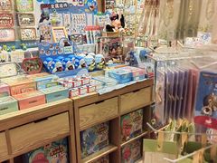 -猫的天空之城概念书店(杭州南宋御街店)