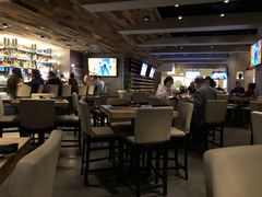 -TRIPLE 8 China Bar & Grill