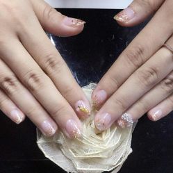 -EMILY艾枚莉美甲美睫·美颜·现磨咖啡