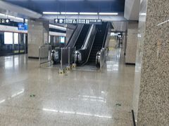 -人民广场(地铁站)