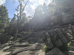 -梭布垭石林景区