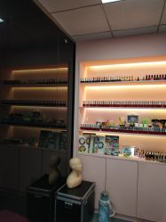 -斐尔国际皮肤管理中心