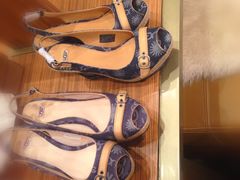 正好碰上打折，比代购还便宜。-UGG(燕莎奥特莱斯购物中心店)