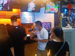 等位区-海吃海喝海鲜烤肉炭火主题自助餐(朝阳店)