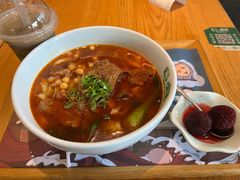 -呷佬·长沙手工米粉(金沙江路店)