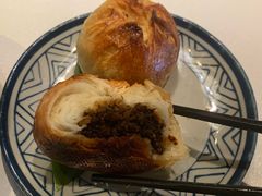 烤千层破酥包-云海肴·汽锅鸡·云南菜(天山百盛优客店)