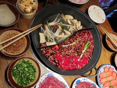 -萍姐火锅·公路夜市(武汉首店)