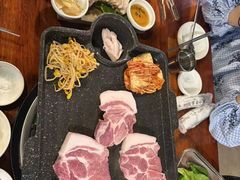 -Dombe豚(黑猪肉街店)