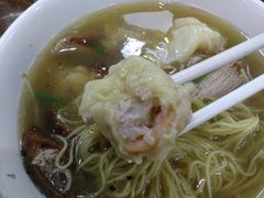 鲜虾云吞-陈光记烧腊店(罗保博士街店)