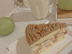 洋梨甘栗奶油蛋糕-black rainbow coffee