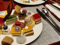 -东西风牛排馆周末烧烤自助(首都机场希尔顿店)
