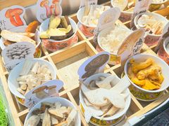 -菌自由丨野生菌火锅特色庭院餐厅(丽江古城店)