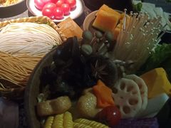 -湊湊火锅·茶憩(新中关购物中心店)