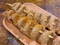 -花儿姐与战哥的美食档