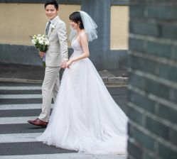 -雪中彩影婚纱摄影·微光艺术中心