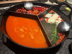 -三出山火锅(南京万象天地店)