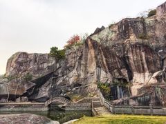 -伍山石窟