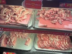 -江南猪肉商会无限续吃(弘大店)