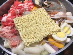 -辛明堂洞韩式芝士年糕火锅(万达店)