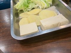 -超越炭火牛蛙火锅鸡(河东店)