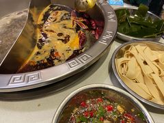 -憨铁匠老火锅(龙岗万科里店)