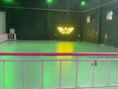 -嘿哟动霸CHUA·新潮玩运动娱乐中心·蹦床滑冰团建乐园