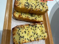 焦糖面包-胡氏大盘鸡新疆菜(谈固店)