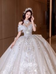 -予白婚纱礼服馆