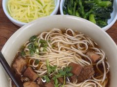 -李先生牛肉面大王(北京站售票厅餐厅)