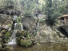 -伊岭岩风景区