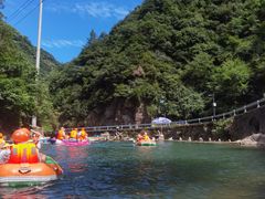 -安吉龙王山峡谷漂流