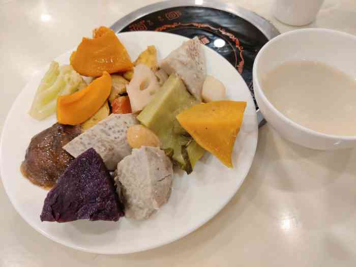 新梅园素食自助餐图片