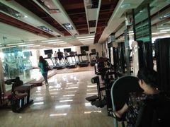 -奇迹健身·恒温游泳(杜鹃万达店)