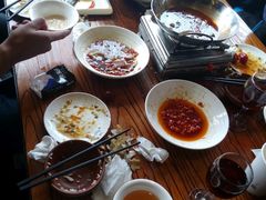 -阿瓦山寨·湘菜现炒·剁椒鱼头王(咸阳总店)