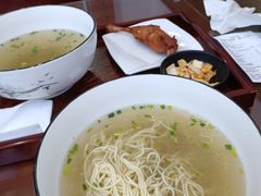 -百年老字号·观振兴蟹黄面·三虾面·苏式面(观前街富仁坊巷店)