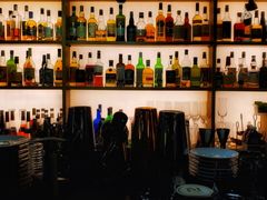 -La Mer Restaurant & Lounge