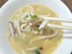 -一家人剪刀面(海伦国际店)
