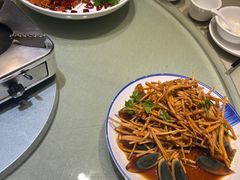 -刘胖子家常菜·蹄花焖藕(兴业店)