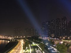-南京眼步行桥