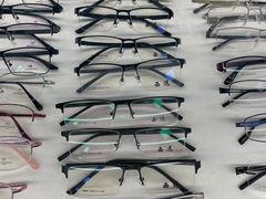 -优视觉视光中心•青少年近视防控(新世界中心写字楼店)