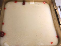 -尚尚仙·酸汤猪手·猪肚鸡火锅(华联万柳购物中心店)