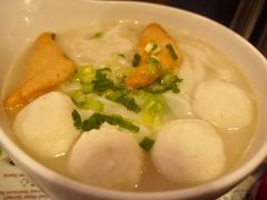 鱼蛋鱼腐河粉-翠华餐厅(湾仔店)