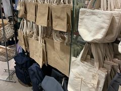 -MUJI无印良品(鑫嘉汇购物中心店)