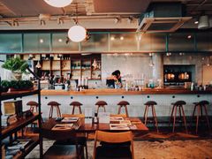 -ROAST coffee & eatery