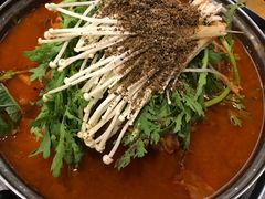 -喇喇排骨火锅·传统韩式脊骨汤(望京西园总店)