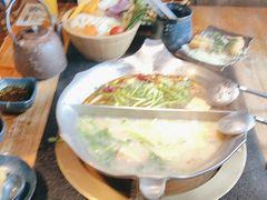 -湊湊火锅·茶憩(南京东路悦荟店)