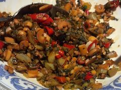 山韭爆螺片-千百味红餐厅·江西菜(绿地双子塔店)