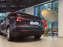 -TESLA 特斯拉(上海太古汇体验店)