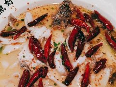 -江渔儿酸菜鱼·拔草餐厅(虎门君乐汇店)