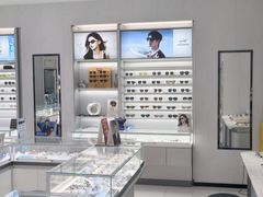 -光明眼镜·蔡司授权(徐泾店)
